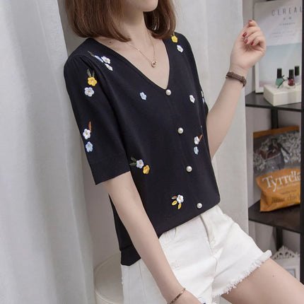 T-shirt women 2025 summer v-neck cotton sweater women embroidery casual tops flower women's clothes tees slim knit sweater