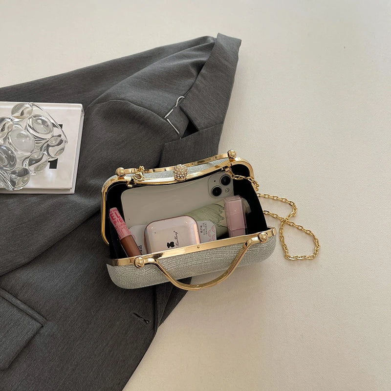 Ladies Fashion Shoulder Bag, Gorgeous Large Capacity Ladies Evening Bag, Glossy Compact Retro Ladies Handbag