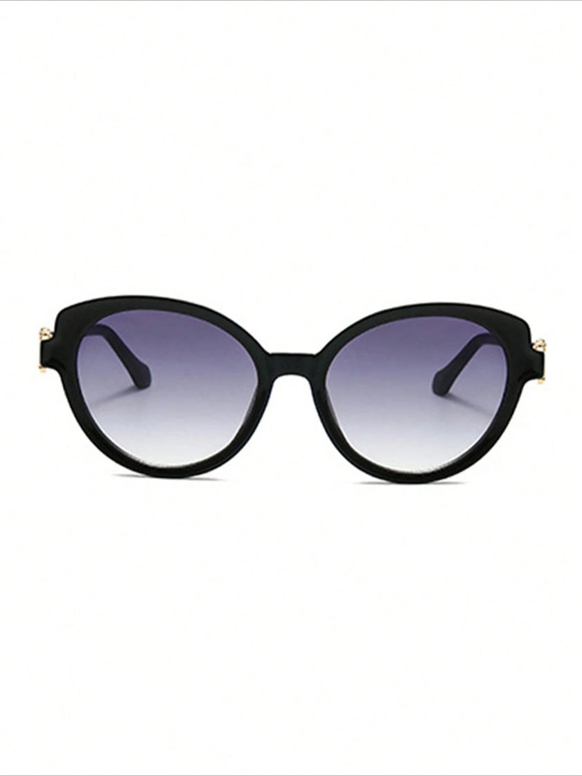 New stylish sunglasses for women - trendy oval-shaped with a high-end feel.