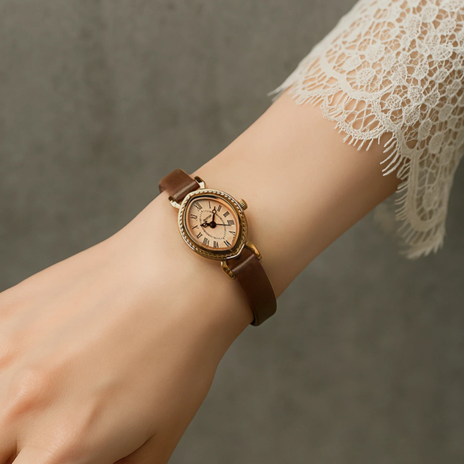 Ladies' Fashion Watch, Leather Quartz Watch, Retro Elegant Fashion Quartz Waterproof Ladies' Watch